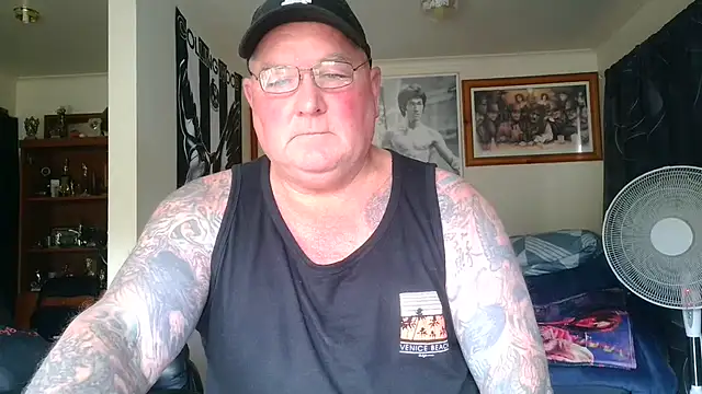 KINKYBLUEYES69