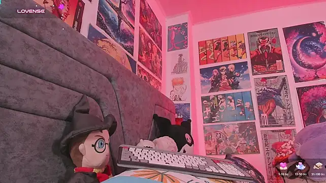 MissCurvyTop