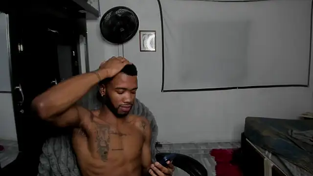 Kofi_exotic_2 live cam