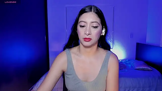 MeganWhite3