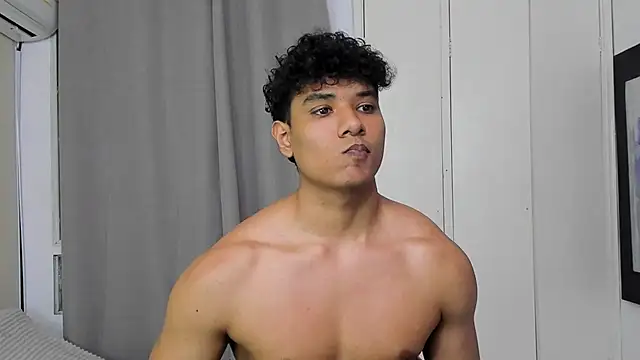 Logan_jake live cam on StripChat
