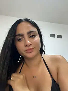 SierraGrec live cam on StripChat