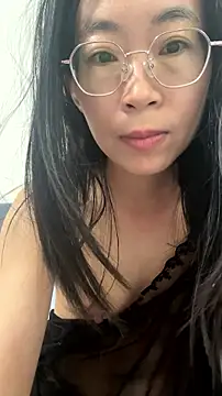 Caihong- live cam on StripChat