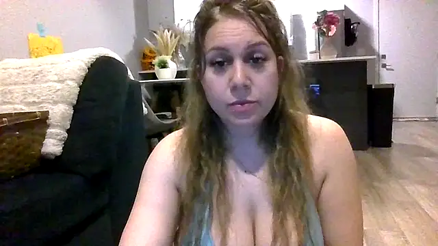 thedevinemama live cam on StripChat
