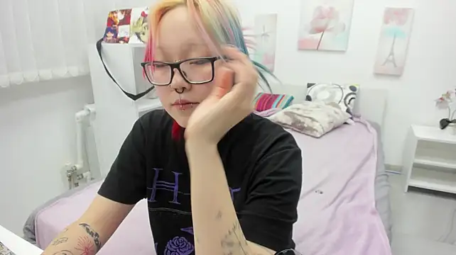 Cute__Kiko webcam