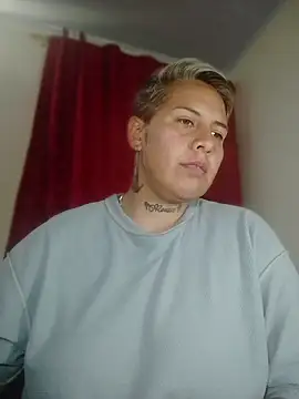 Yessi_rousse webcam