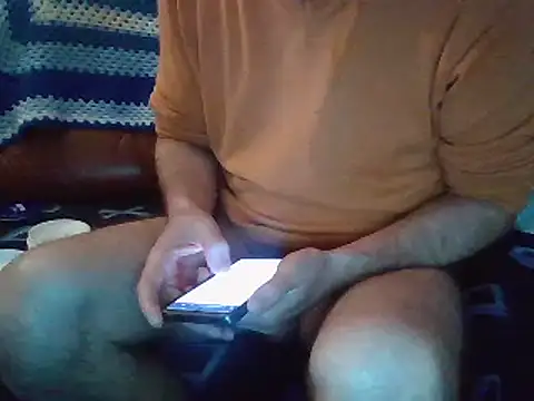 neopucen live cam on StripChat