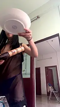 Caihong- live cam on StripChat