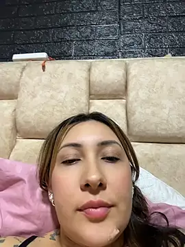 KittyObsession live cam on StripChat