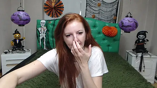 MeganPirs live cam on StripChat