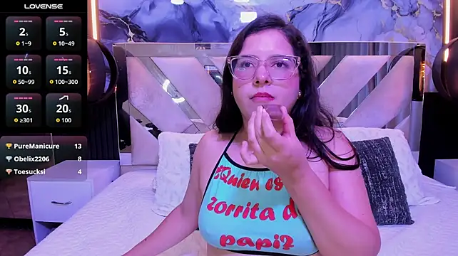MiaLaurenzz