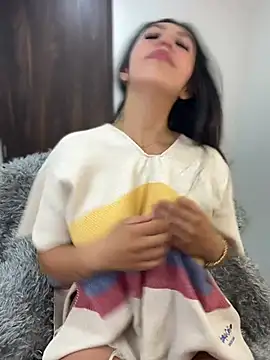 MiaJones21