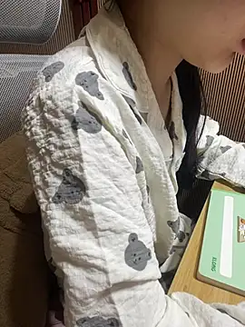 Mina048