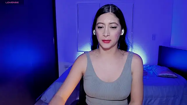 MeganWhite3