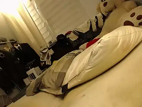 ballardbret (Ask my age) - Cock stroking, flexing, dirty talking. X