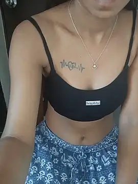 Lela106xxx live cam on StripChat