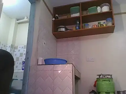 sweetbootty03 live cam on StripChat