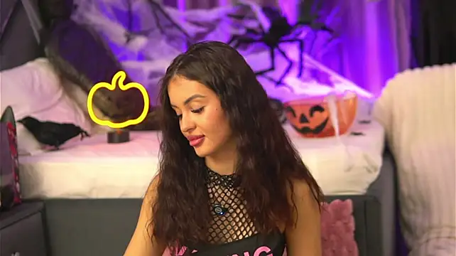 LilaRoses live cam preview