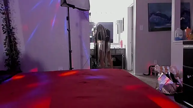 Yiauna live cam on StripChat