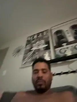 Danypapi live cam on StripChat