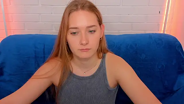 AlinaVice live cam on StripChat
