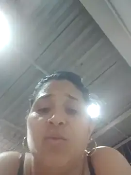 Alejandrava live cam on StripChat