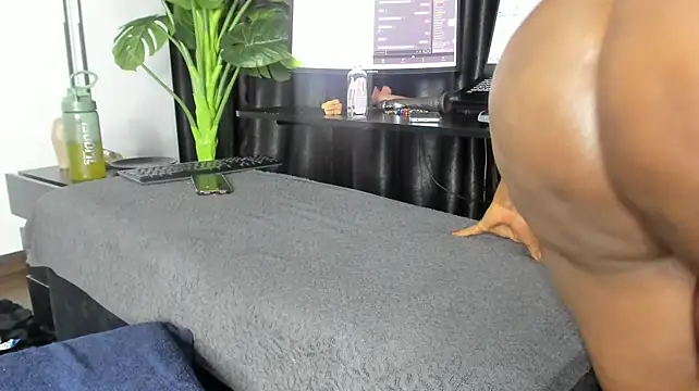 naughty_bigass