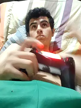 Ortiz3404 live cam on StripChat