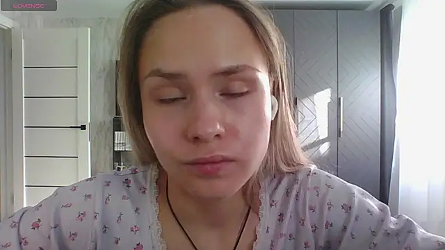 Annie_Cohn live cam on StripChat