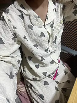 Mina048 live cam on StripChat