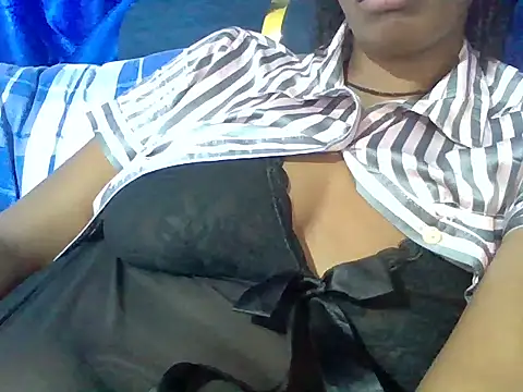 Fatu24 live cam on StripChat