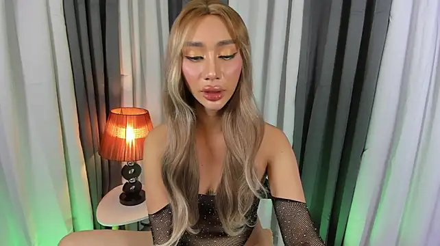 sugar_hally29 live cam