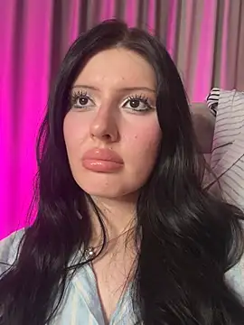 RogersLina live cam on StripChat