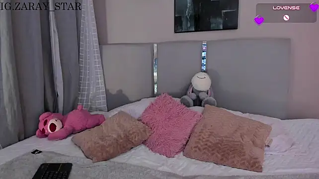 Zaray_star webcam