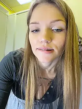 StreetSquirt live cam