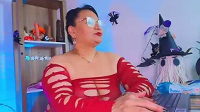 EllenaBoobs_