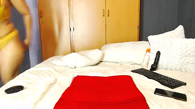 CreamyMilf_Juice01