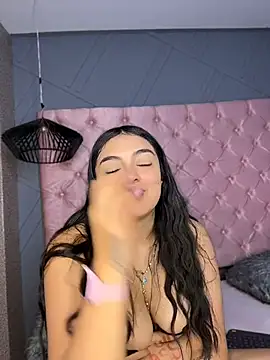 sara-messy-