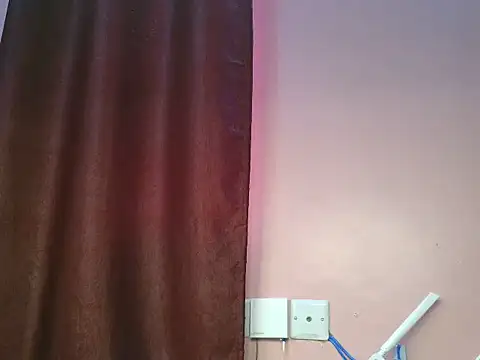 Naughtysuzzi_