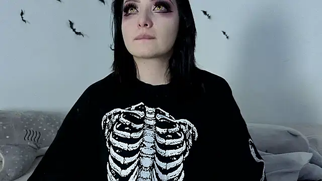 Adeelinee_Devouur