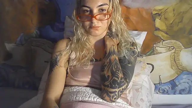 Apofenia live cam
