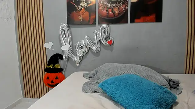 AndriVegas0718 live cam on StripChat