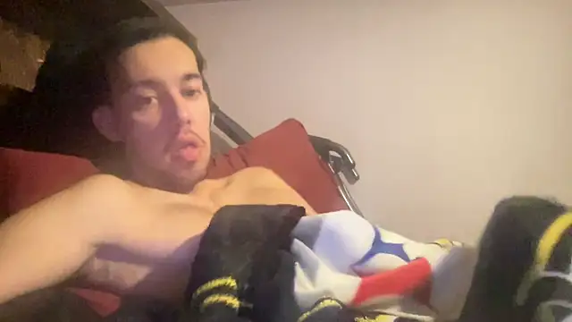 adam88231 (M young) - get naked