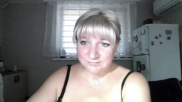 MeilomaWesa live cam on StripChat