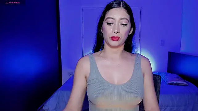 MeganWhite3