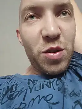 _uncle_Mitya-43_ live cam on StripChat