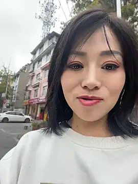 Lipinger live sex cam