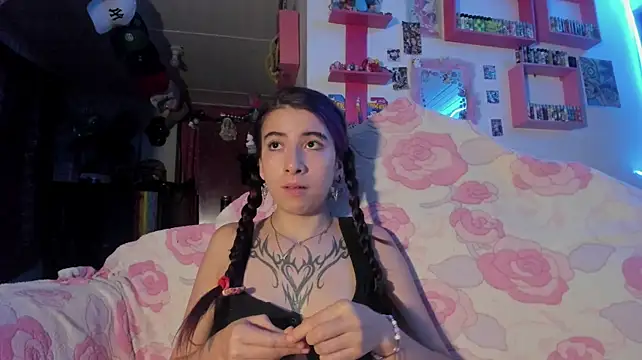 Rebecahart webcam