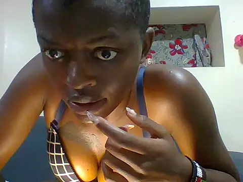 Sexy_Essiie