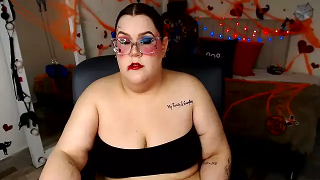 GiannaMorrys live cam on StripChat